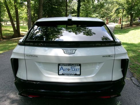 Used 2024 Cadillac Lyriq Sport AWD/4WD image 6