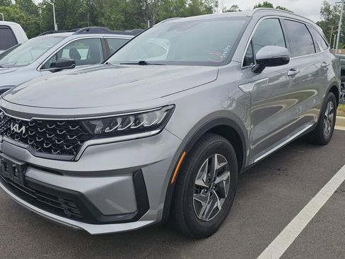 Used 2022 Kia Sorento S AWD/4WD image 1