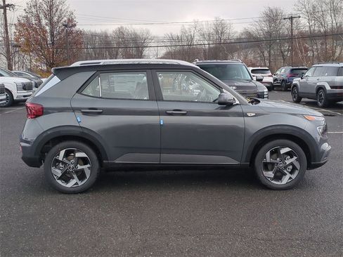 New 2026 Hyundai Venue SEL image 2