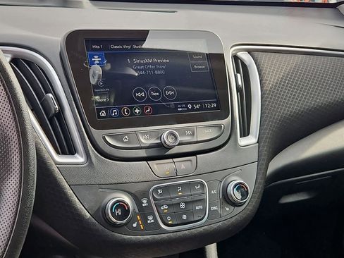 Used 2024 Chevrolet Malibu LT image 27