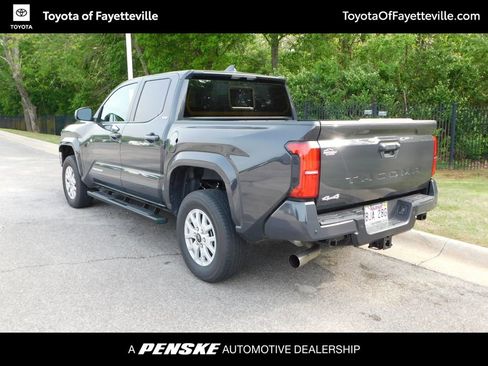 Used 2025 Toyota Tacoma SR5 AWD/4WD image 3