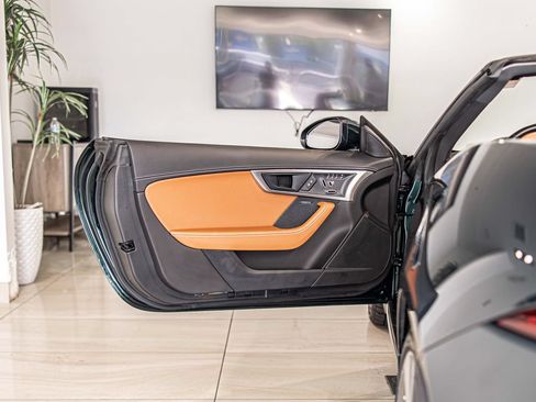 Used 2023 Jaguar F-TYPE R-Dynamic AWD/4WD image 31