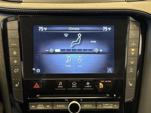 New 2025 INFINITI QX50 Luxe image 18