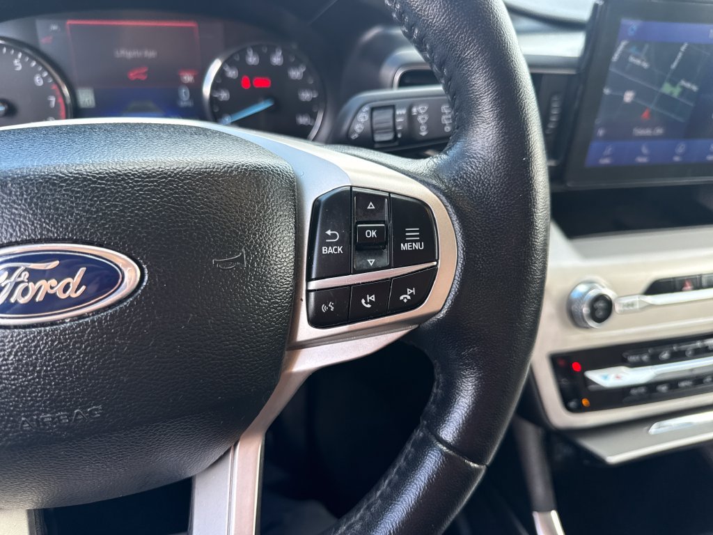 Used 2023 Ford Explorer XLT w/ Equipment Group 202A AWD/4WD image 33