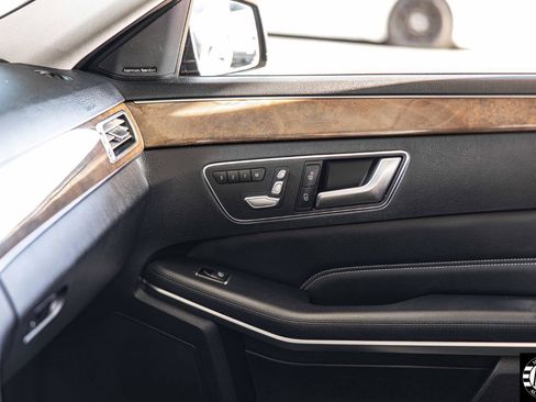 Used 2014 Mercedes-Benz E 350 4MATIC Wagon image 24