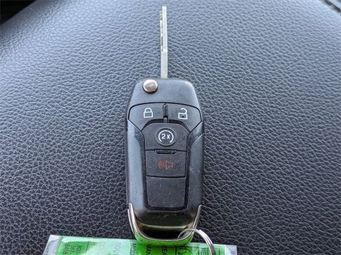 Used 2019 Ford F350 Lariat image 32