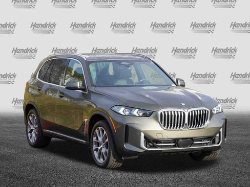 Certified 2025 BMW X5 xDrive40i w/ Premium Package image 2