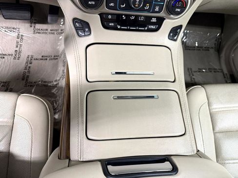 Used 2019 GMC Yukon XL Denali w/ Denali Ultimate Package image 17