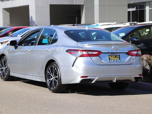 Certified 2019 Toyota Camry SE FWD image 7