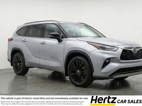 Used 2025 Toyota Highlander XSE AWD/4WD image 1