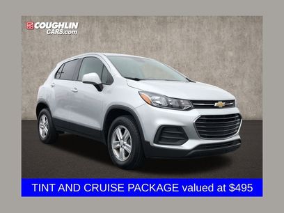 Used 2022 Chevrolet Trax LS w/ Tint and Cruise Package