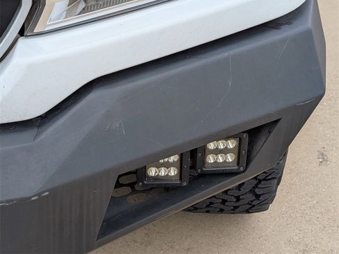 Used 2018 Ford F150 Lariat image 9