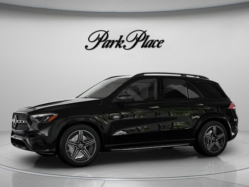 New 2026 Mercedes-Benz GLE 450 4MATIC image 3