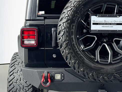 Used 2019 Jeep Wrangler Unlimited Sport S AWD/4WD image 16