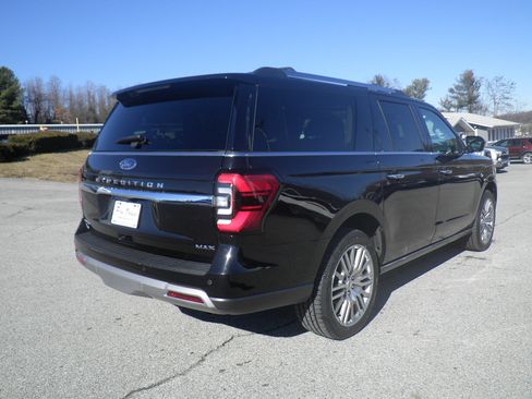 Certified 2024 Ford Expedition Max Limited image 5