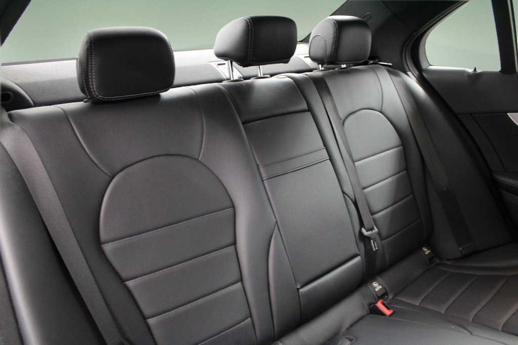 Used 2018 Mercedes-Benz C 300 Sedan image 28
