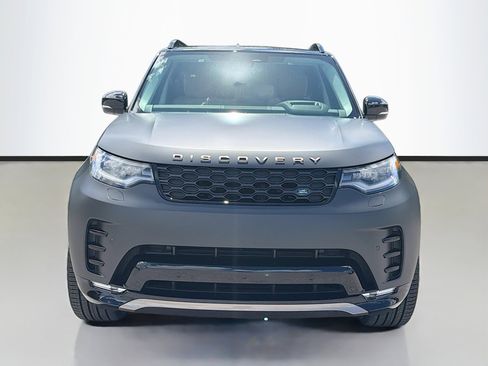 New 2026 Land Rover Discovery Limited Edition AWD/4WD image 8