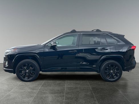Used 2022 Toyota RAV4 SE w/ Convenience Package AWD/4WD image 6