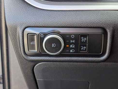 Used 2024 Ford Explorer XLT w/ Equipment Group 202A image 23