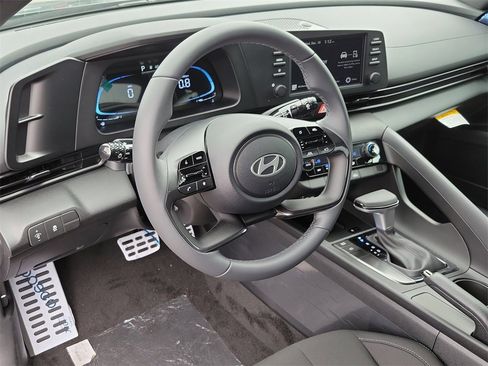 New 2026 Hyundai Elantra Sport image 18
