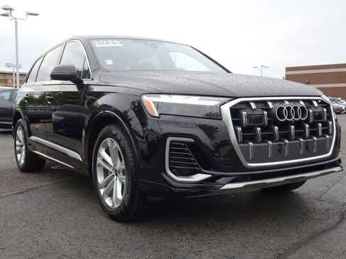 Certified 2025 Audi Q7 3.0T Prestige w/ Prestige Package AWD/4WD image 6