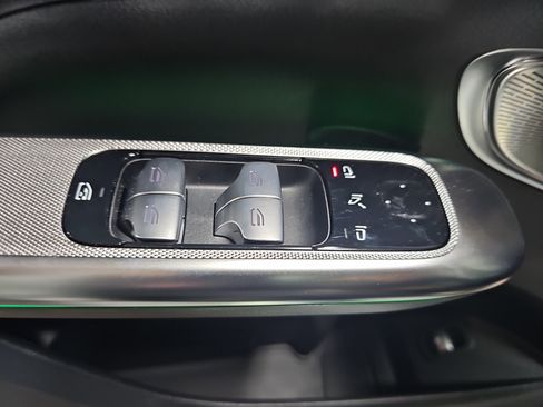New 2026 Mercedes-Benz GLC 300 image 29