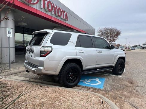 Used 2019 Toyota 4Runner TRD Off-Road image 5