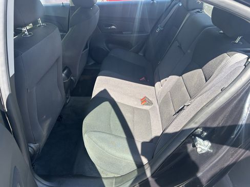 Used 2016 Chevrolet Cruze LT FWD image 16
