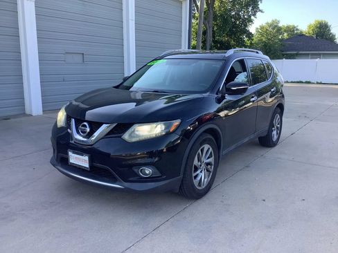 Used 2015 Nissan Rogue SL w/ SL Premium Package AWD/4WD image 4