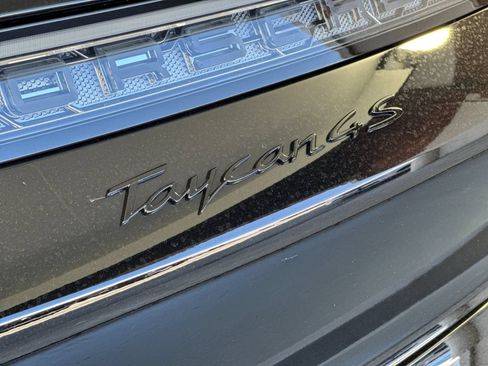 New 2026 Porsche Taycan 4S AWD/4WD image 34