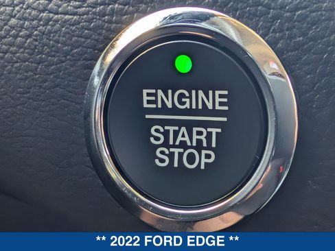 Certified 2022 Ford Edge SE w/ Black Appearance Package image 31