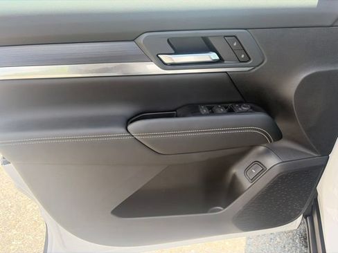 New 2027 GMC Terrain Elevation w/ Elevation Premium Package AWD/4WD image 10