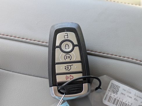 Certified 2025 Ford Expedition Max Active image 31