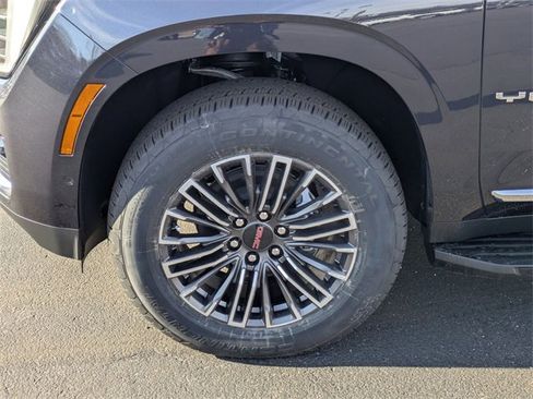 New 2026 GMC Yukon Elevation image 10