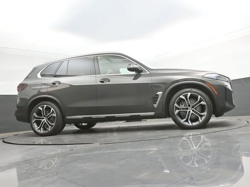 New 2026 BMW X5 xDrive50e AWD/4WD image 53