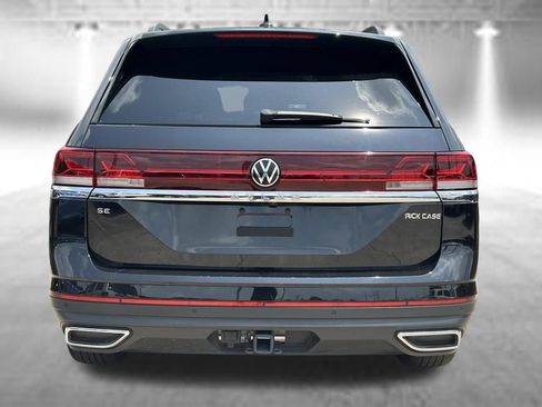 Used 2024 Volkswagen Atlas SE FWD image 4