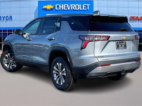 New 2026 Chevrolet Equinox LT image 3