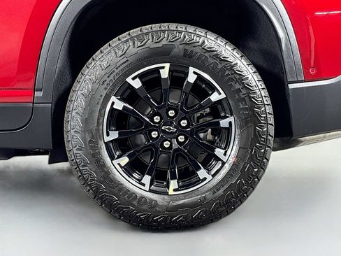 New 2026 Chevrolet Traverse Z71 w/ Enhanced Driving Package AWD/4WD image 33
