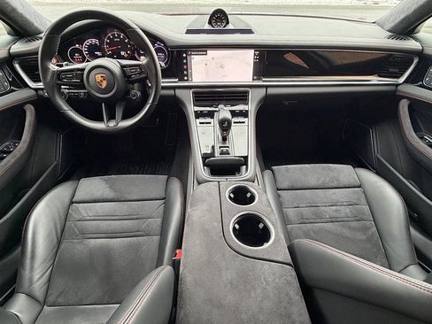 Used 2023 Porsche Panamera GTS image 13