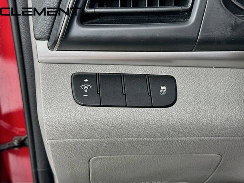 Used 2019 Hyundai Elantra SE FWD image 13