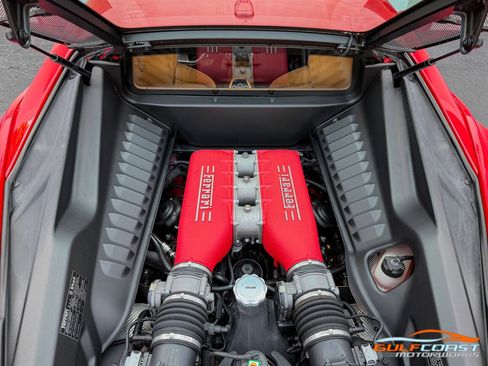 Used 2011 Ferrari 458 Italia Coupe RWD image 39