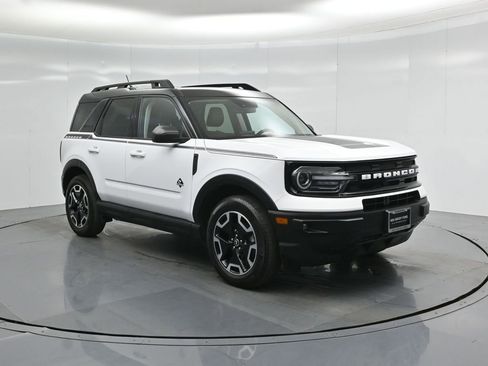 Certified 2024 Ford Bronco Sport Outer Banks w/ Topo Graphic Package AWD/4WD image 55