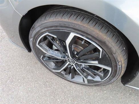 Used 2024 Nissan Altima 2.5 SR FWD image 6