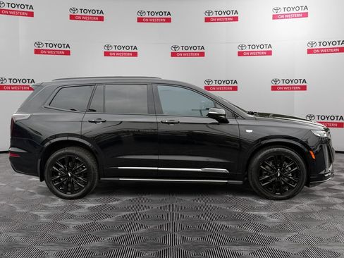 Used 2021 Cadillac XT6 Sport AWD/4WD image 4
