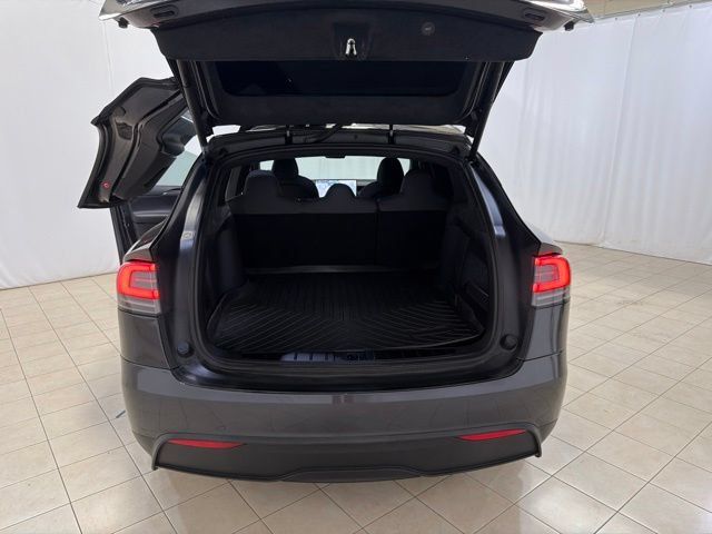 Used 2024 Tesla Model X AWD/4WD image 23
