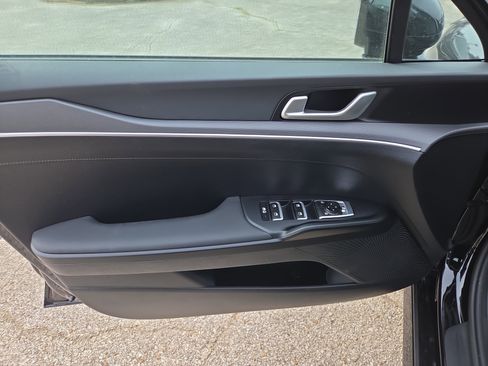 New 2026 Kia K5 LXS image 12