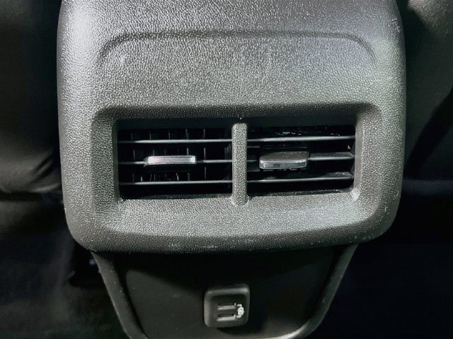 Used 2020 GMC Terrain SLE FWD image 24