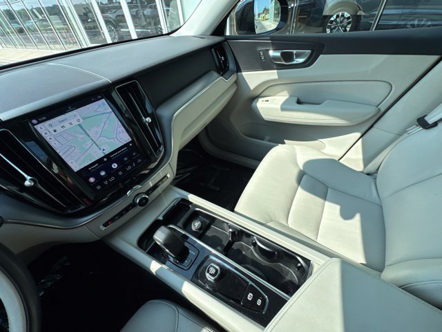 Certified 2023 Volvo XC60 B5 Core w/ Climate Package AWD/4WD image 22