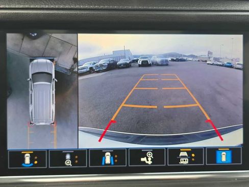 Used 2021 GMC Yukon XL Denali w/ Advanced Technology Package image 20