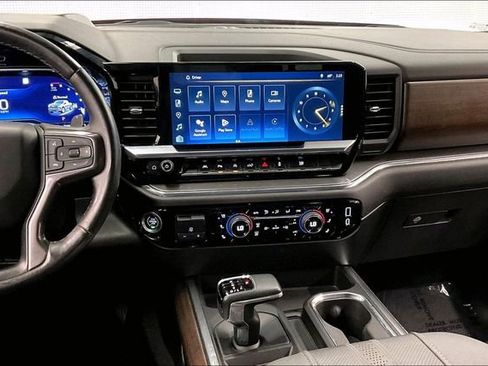 Used 2023 Chevrolet Silverado 1500 High Country w/ Technology Package AWD/4WD image 7